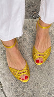 Amarelo
