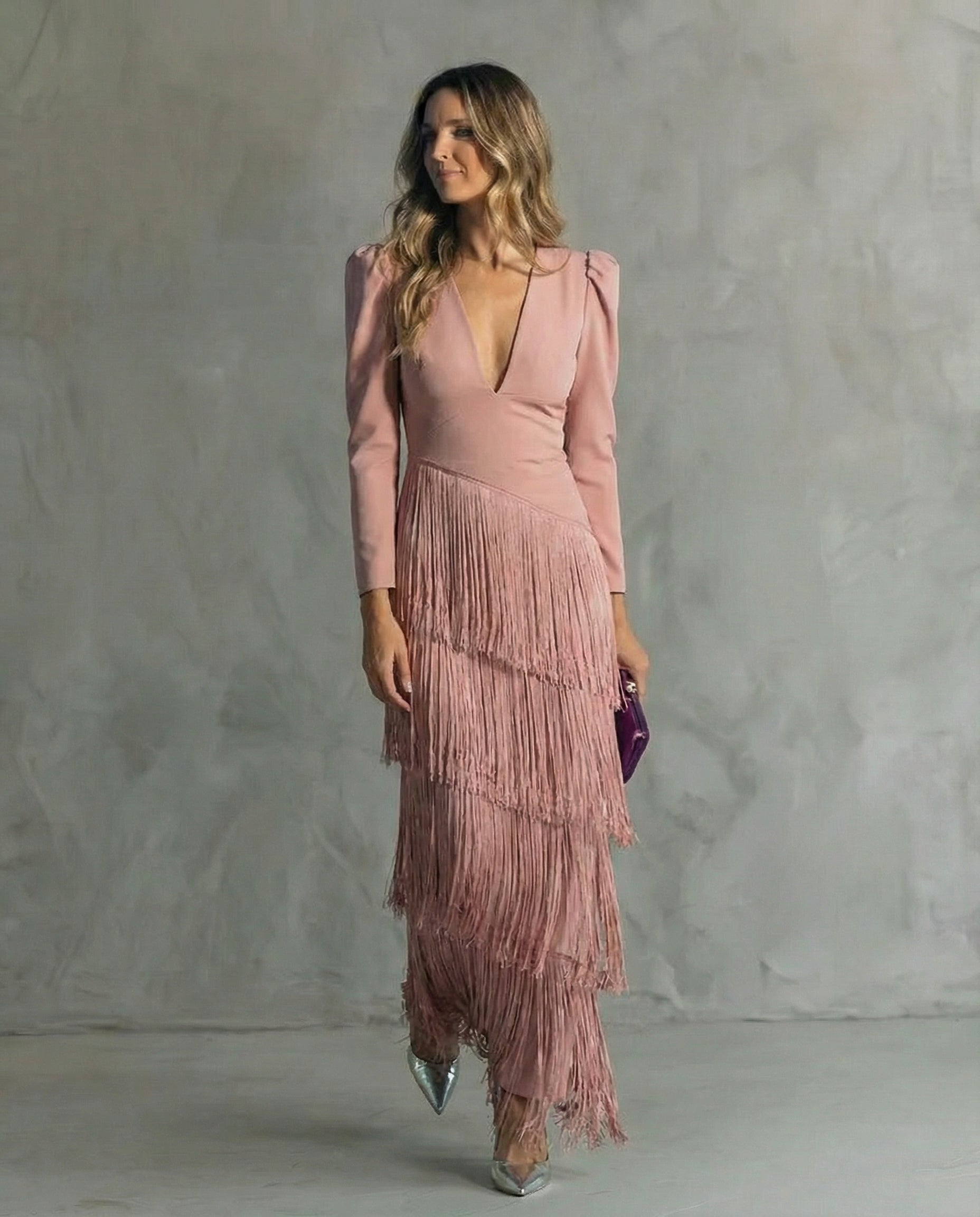 Chiara | Vestido Elegante com Mangas Franjas